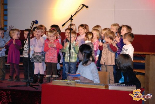 FOTO: Koncert »Podaj roko, prijatelj« v Črenšovcih